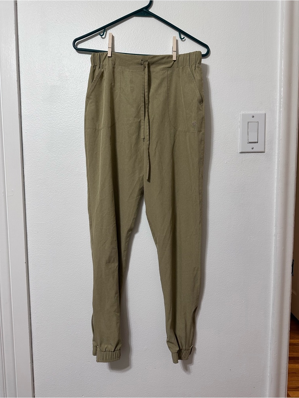Albion fit track pants